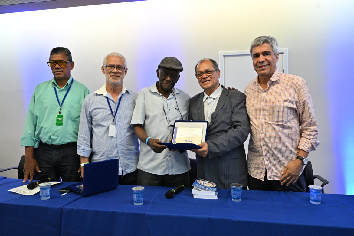 Homenagens marcam o encerramento da 3ª Semana Estadual do Técnico do CRT-RJ